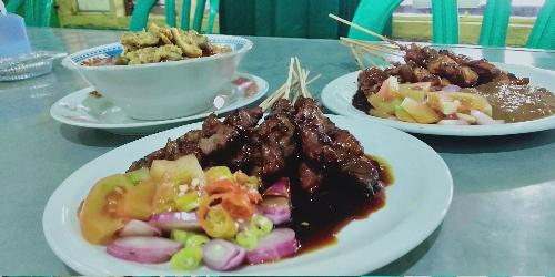 Sate Kambing Sios Raos: Rasa Legenda di Jantung Cilacap
